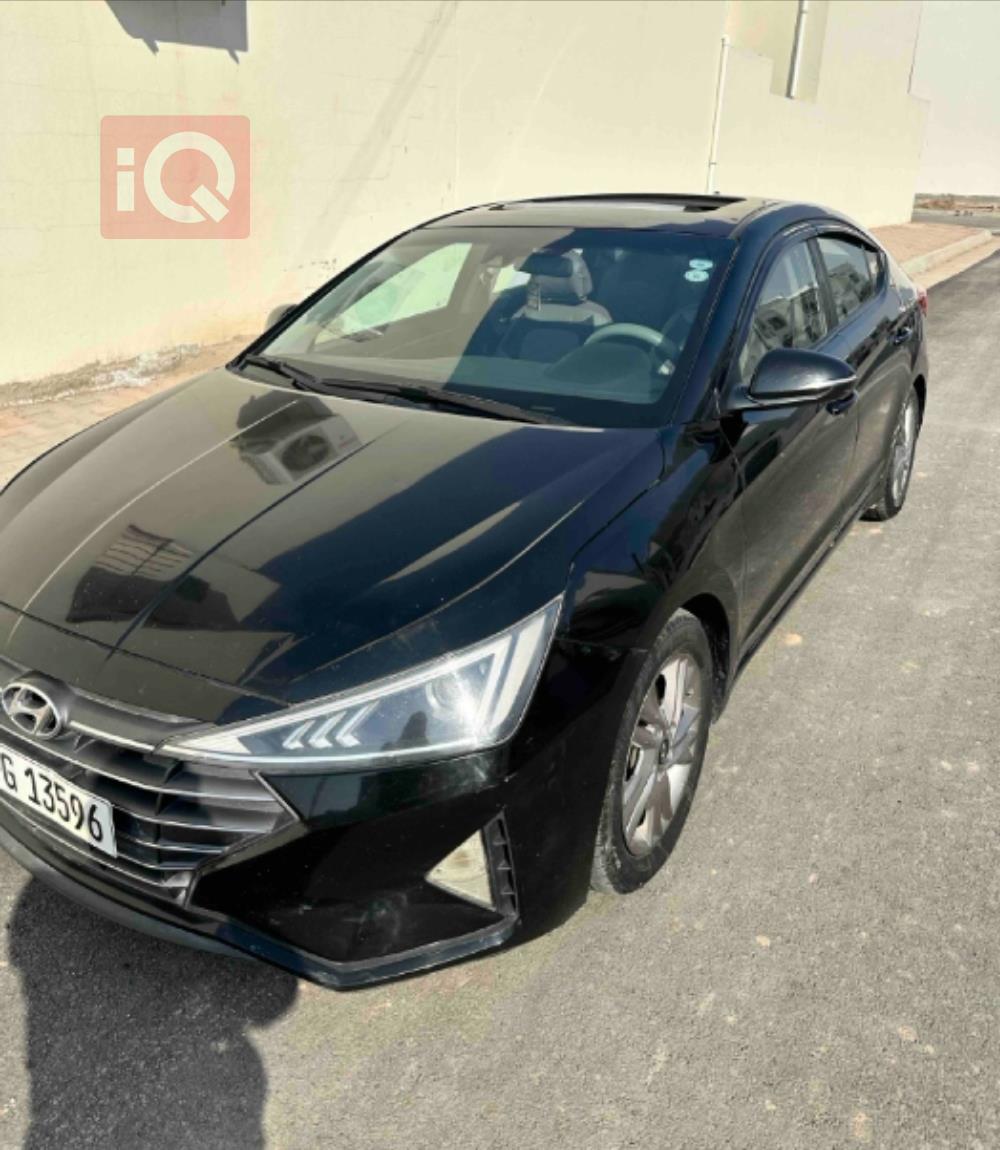 هیوندای ئەلەنترا